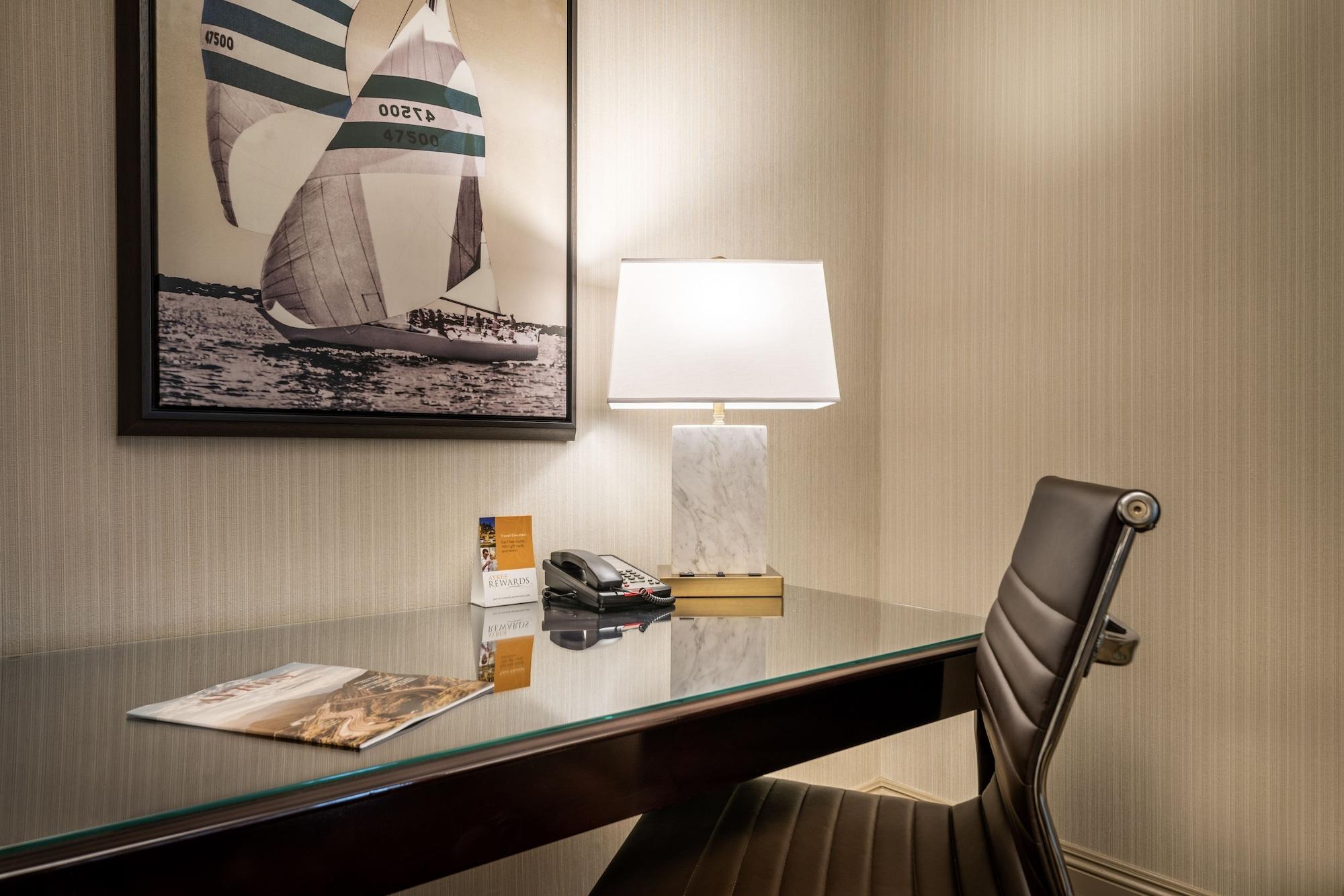 Ayres Hotel Seal Beach - Cypress Екстериор снимка