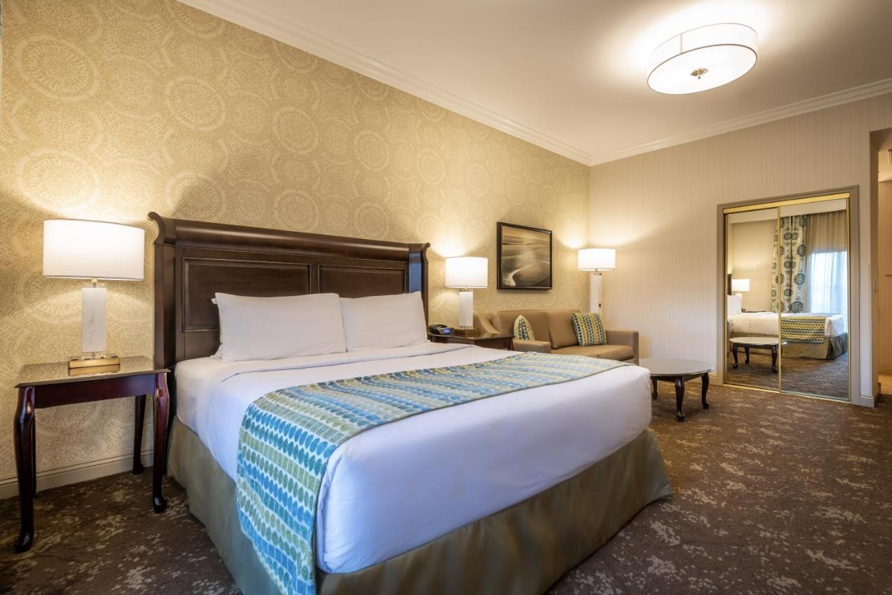 Ayres Hotel Seal Beach - Cypress Екстериор снимка
